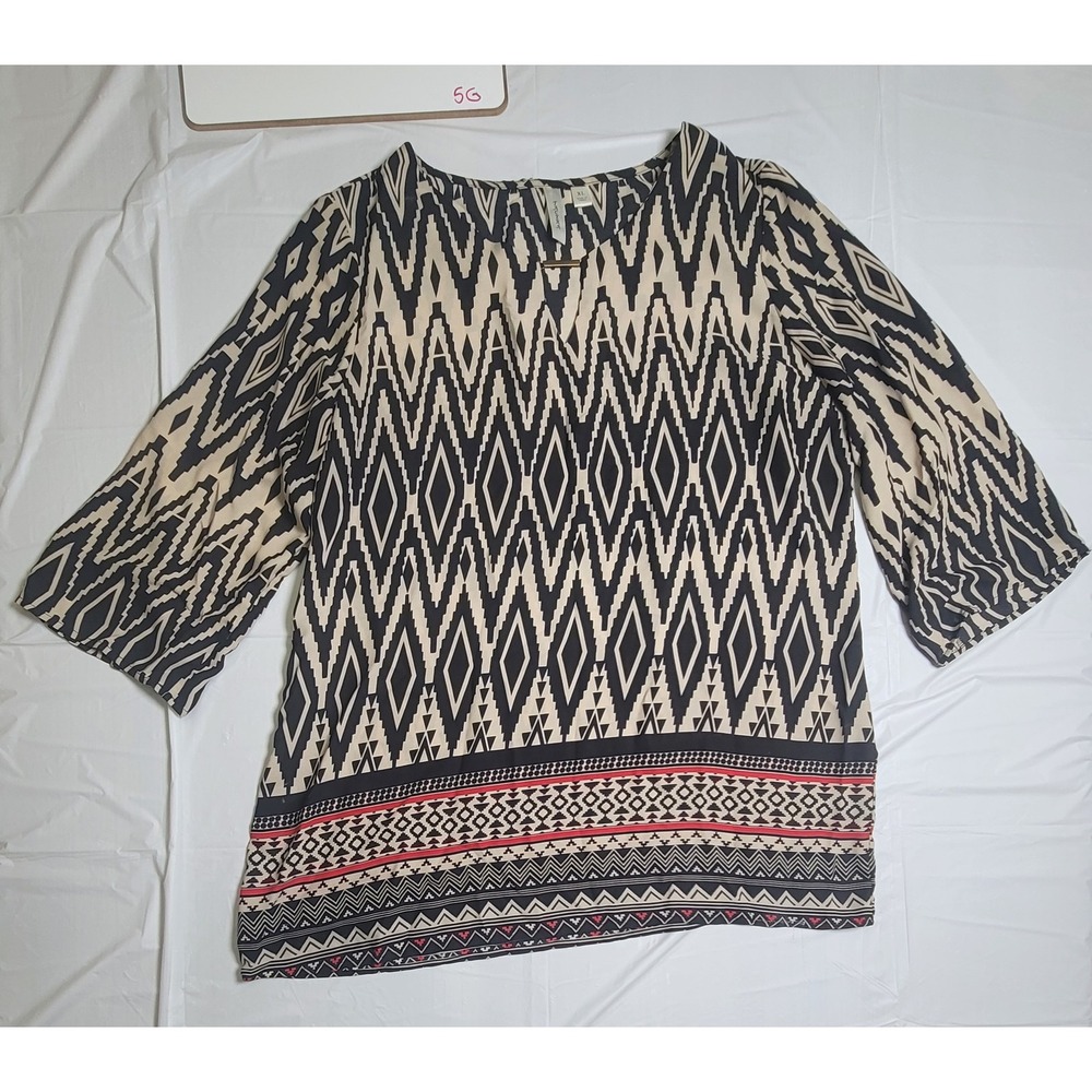 Womens Tacera blouse.  Black/Tan/Red.‎  3/4 sleeve  .  Size Extra Large.